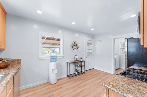 3580 Harding St, Riverside CA  92506-2636 exterior