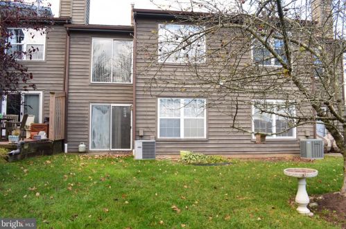 12 Andover Cir, Princeton NJ  08540-1749 exterior