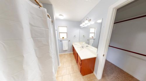 128 Tracy St, Angleton, TX 77515-3257