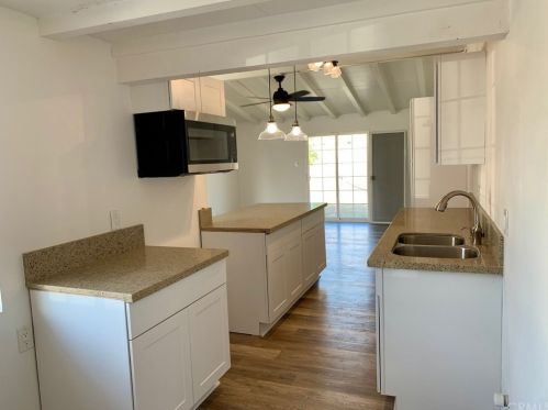 940 Fern St, Anaheim, CA 92801-3418