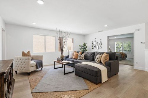 7 Rhode Is, Irvine CA  92606-1755 exterior