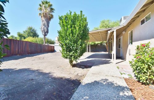 1061 Oak Grove Rd, Concord CA  94518-3129 exterior