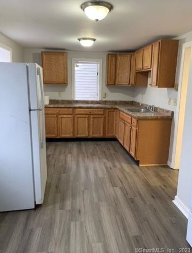 97 Walnut St, Waterbury, CT 06704-3230
