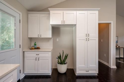 1976 Dering Cir, Atlanta GA  30345-1612 exterior
