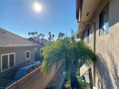 121 Illinois St, Anaheim CA  92805-7009 exterior