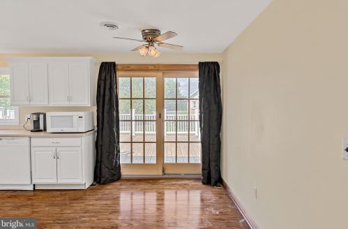 755 Longs Gap Rd, Carlisle PA 17013-8506 exterior