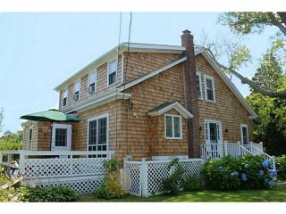 1 Pasadena Ave, Westerly, RI 02891-5011