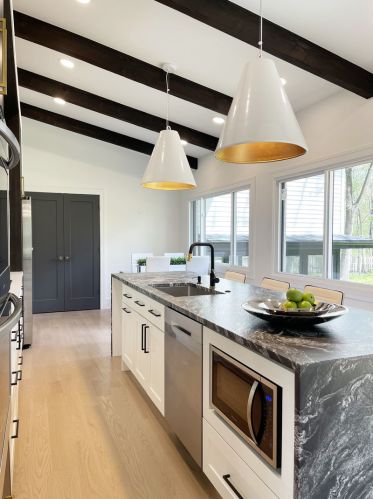 2675 Crestwood Ln, Bannockburn IL  60015-1904 exterior