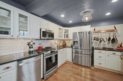 92 Branham St, Atlanta GA  30317-1231 exterior