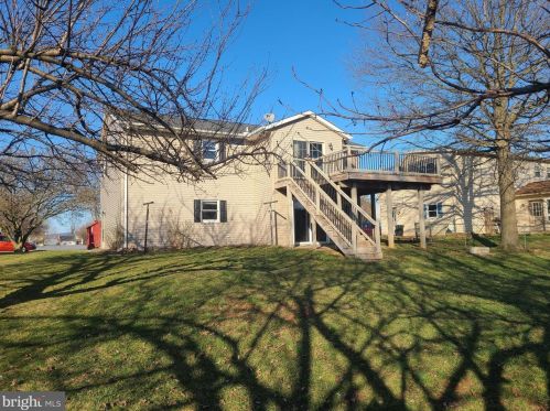 212 Jennifer Ln, Ephrata, PA 17522-9753