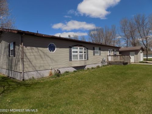 233 Hilltop Rd, Ottertail, MN 56571-7150