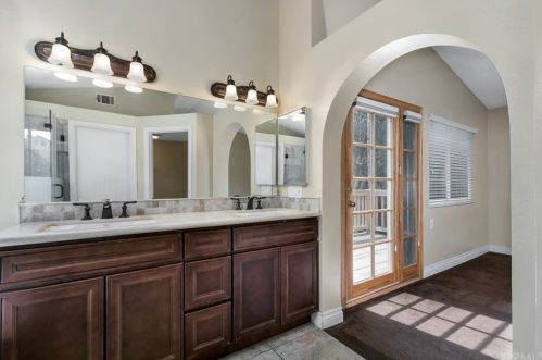 3585 Windstorm Way, Riverside CA  92503-4506 exterior