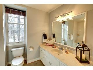 2400 Braemar Ct, Midlothian, VA 23113-6407