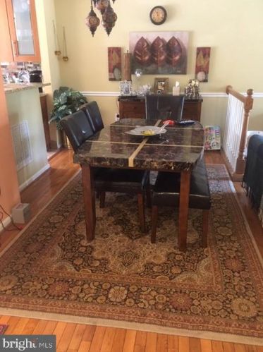 7221 Kousa Ln, Springfield VA  22152-3634 exterior