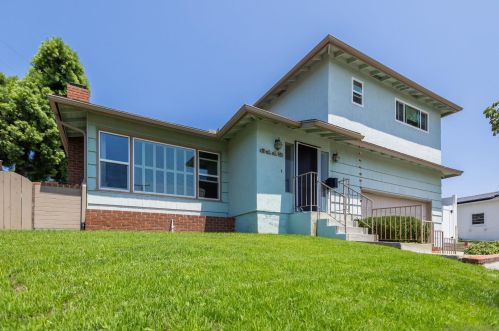 6112 Mesita Dr, San Diego, CA 92115-2523