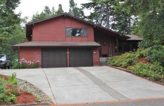 1350 Mulberry Ln, Florence, OR 97439-9446