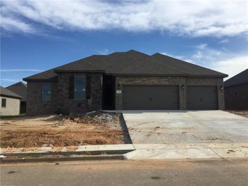 250 Verona Way, Centerton, AR