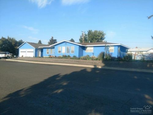 733 Allen St, Metolius, OR 97741-1532