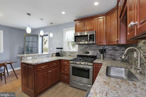 10006 Markham St, Silver Spring MD 20901-2233 exterior