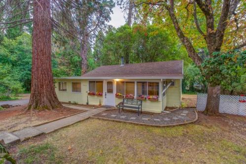 780 Willow St, Paradise, CA 95969-4632