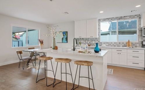 4039 Walnuthaven Dr, Covina, CA 91722-3927