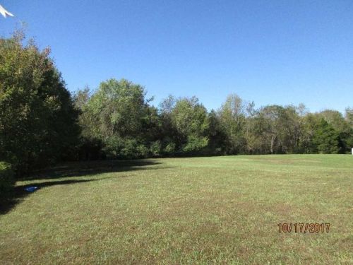 2 Sterling Ct, Pigeon Forge, TN 37876