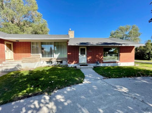 24 Center St, Newton, UT 84327
