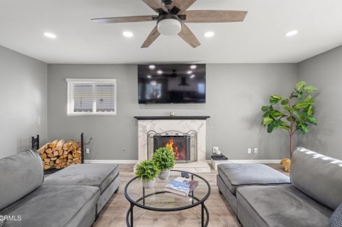 2700 Altus Way, Oxnard, CA 93035-2505