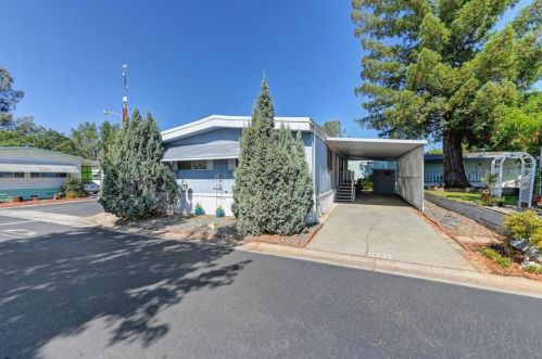 1586 Cottonwood Cir, Auburn, CA 95603-2925