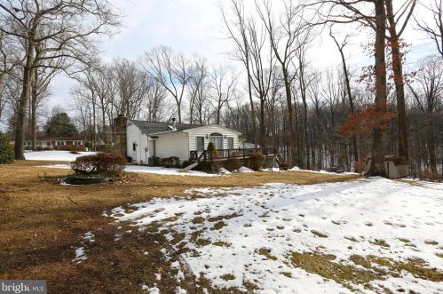 2119 Oaklyn Dr, Fallston MD  21047-2005 exterior