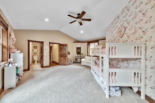 10970 Palisades Dr, Truckee CA  96161-3188 exterior