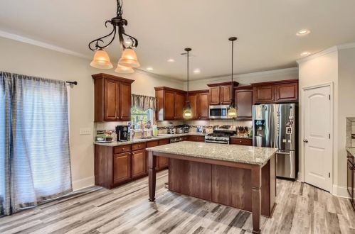 2523 Riverton Dr, Conyers GA  30013-7438 exterior