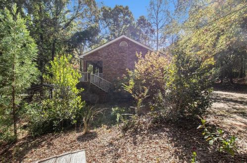 439 Forest Rd, Porterdale, GA 30016-7625