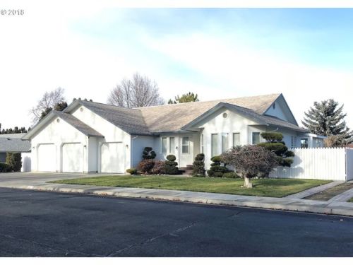 610 Division Ave, Hermiston, OR 97838-2258