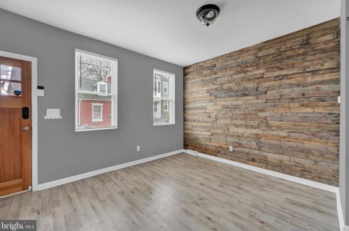 27 Old Dorwart St, Lancaster PA  17603-3647 exterior