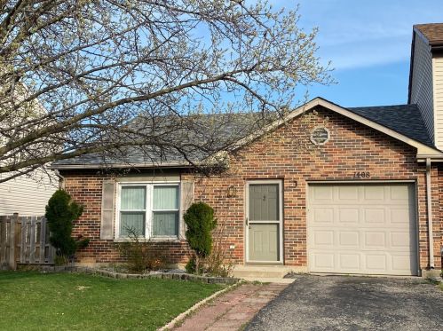 1408 Walnut Cir, Carol Stream, IL 60188-9073