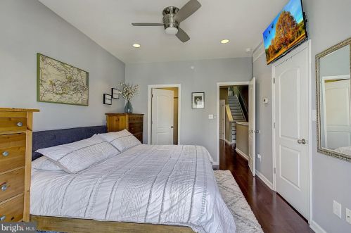 1333 Howard St, Philadelphia PA 19122-3209 exterior