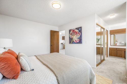 3248 Castle St, Honolulu HI  96815-3829 exterior