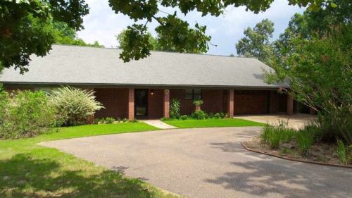 307 Lindsey Ln, Texarkana, AR 71854-1446