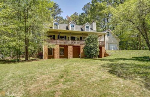 628 Edgewater Cir, Conyers, GA 30094-4405
