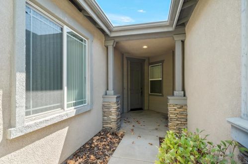 33095 Vermont Rd, Temecula, CA 92592-8189