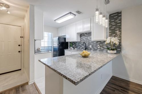 7431 Kingswood Cir, Fort Worth TX  76133-6534 exterior