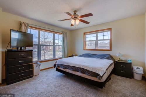 1141 Barclay St, Saint Paul MN  55106-1202 exterior