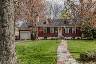 310 Elizabeth Ave, Cranford, NJ 07016-2425