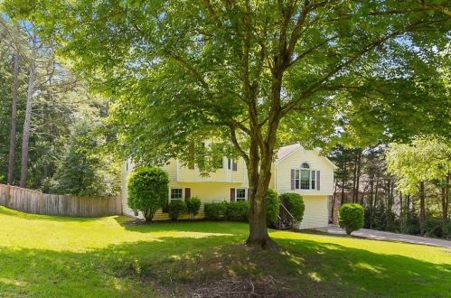 430 Coolsprings Trl, Holly Springs, GA 30188-6011