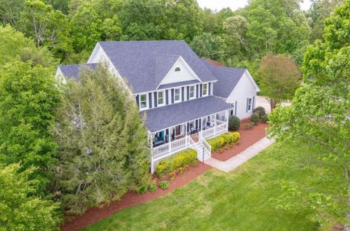 7530 Goodson Rd, Dawsonville, GA 30534-4241