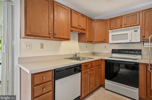 605 Rosemere Ave, Silver Spring MD 20904-3021 exterior