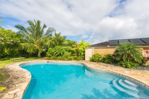 4611 Farmers Rd, Honolulu HI  96816-5218 exterior