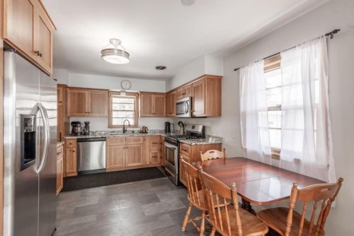 879 Idaho Ave, Saint Paul MN  55117-3469 exterior