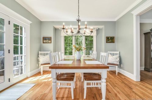 25 Historic Dr, Upper Stepney CT  06468-3207 exterior